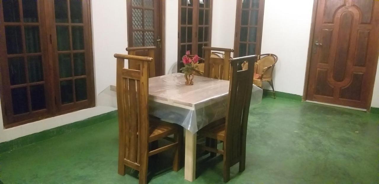Mature Home 埃拉 外观 照片