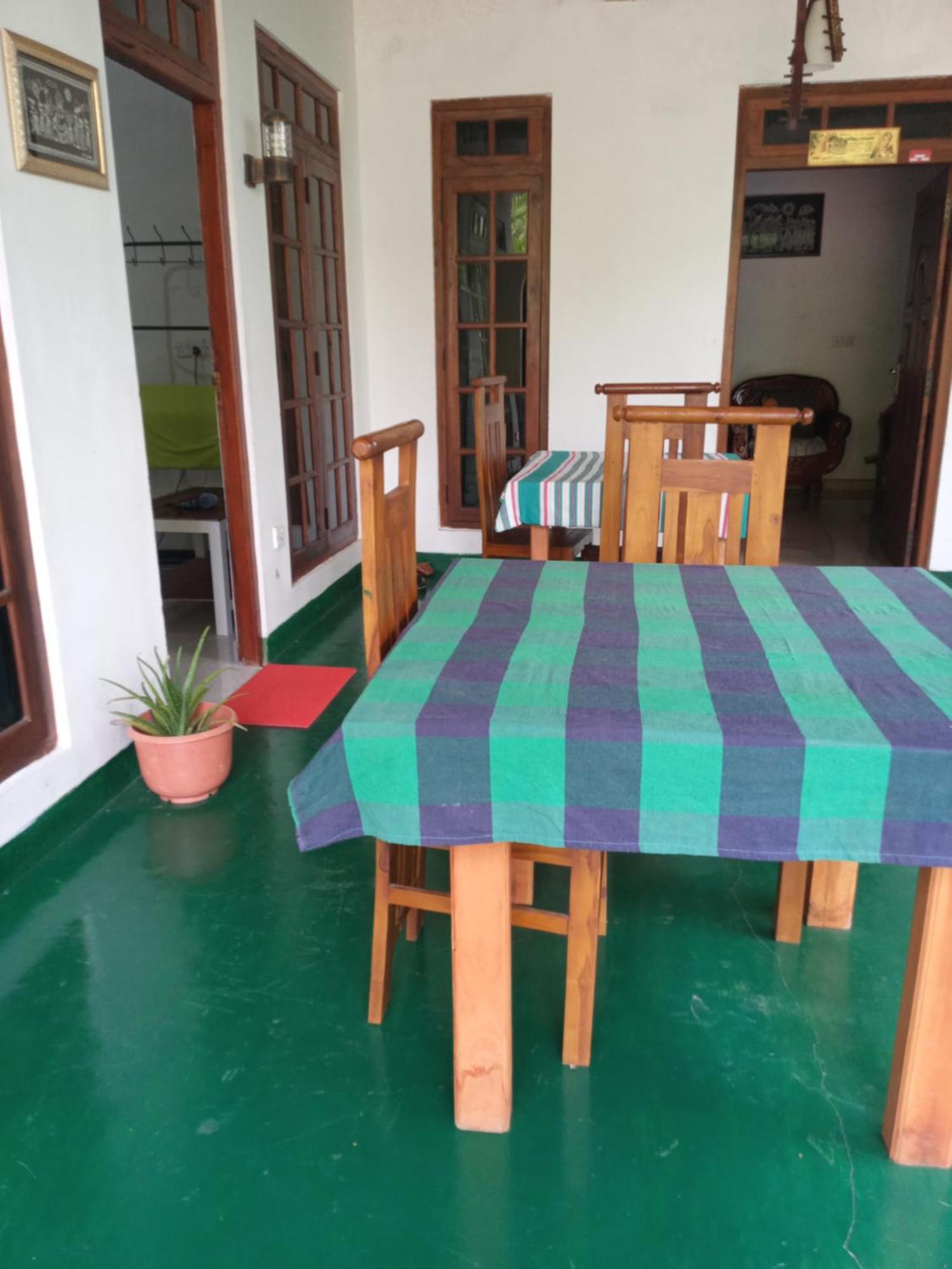 Mature Home 埃拉 外观 照片